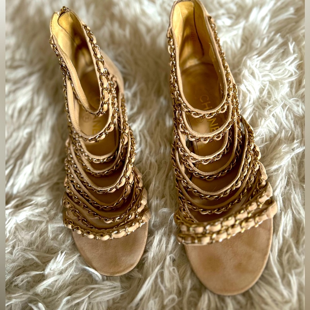 CHANEL Women's Suede Beige Chain Sandals